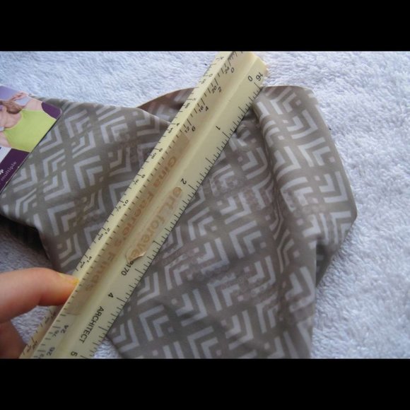 1 Goody Athletique Multi Width Headwrap Soft Gentle Hold Fabric Ouchless Band - Picture 3 of 6